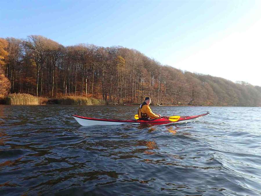 prototype En nat Lånte Efterårstur Esrum sø rundt - Autumn paddle Lake Esrum, Denmark.